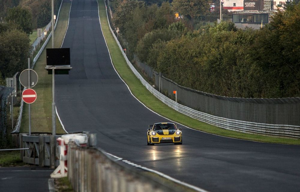 Record pe Nurburgring: Posche 911 GT2 RS a parcurs Iadul Verde în 6 minute și 47.3 secunde - Poza 5