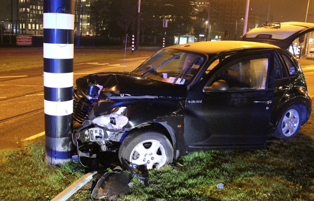 Salvat de centura de siguranță: fotbalistul argentinian Kun Aguero a scăpat viu dintr-un accident pentru că purta centura în taxi - Poza 1