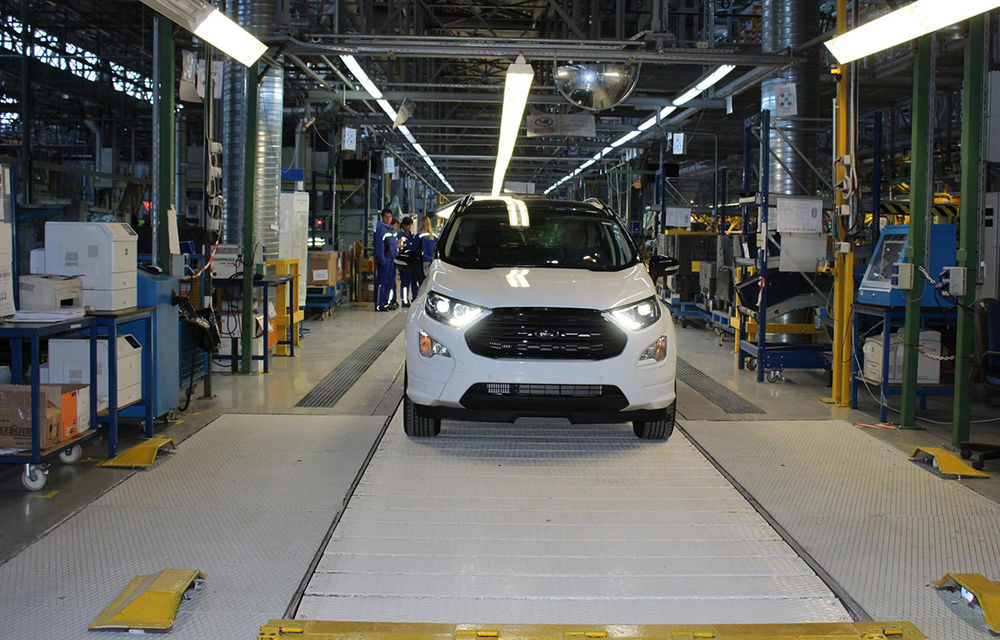 Un nou start: Fabrica Ford din Craiova a produs astăzi primul exemplar EcoSport european - Poza 5