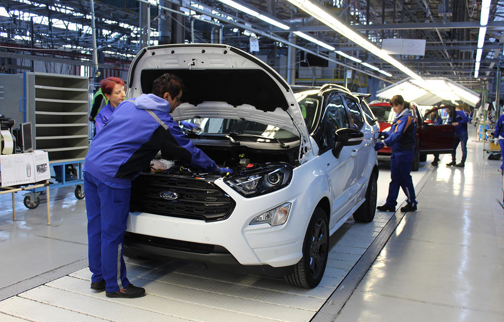 Un nou start: Fabrica Ford din Craiova a produs astăzi primul exemplar EcoSport european - Poza 4