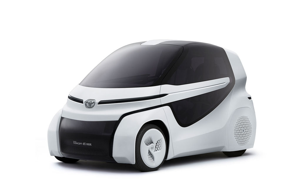 Toyota Concept-i Ride: mașină electrică de oraș cu două locuri și joystick pentru accelerație și frână - Poza 1