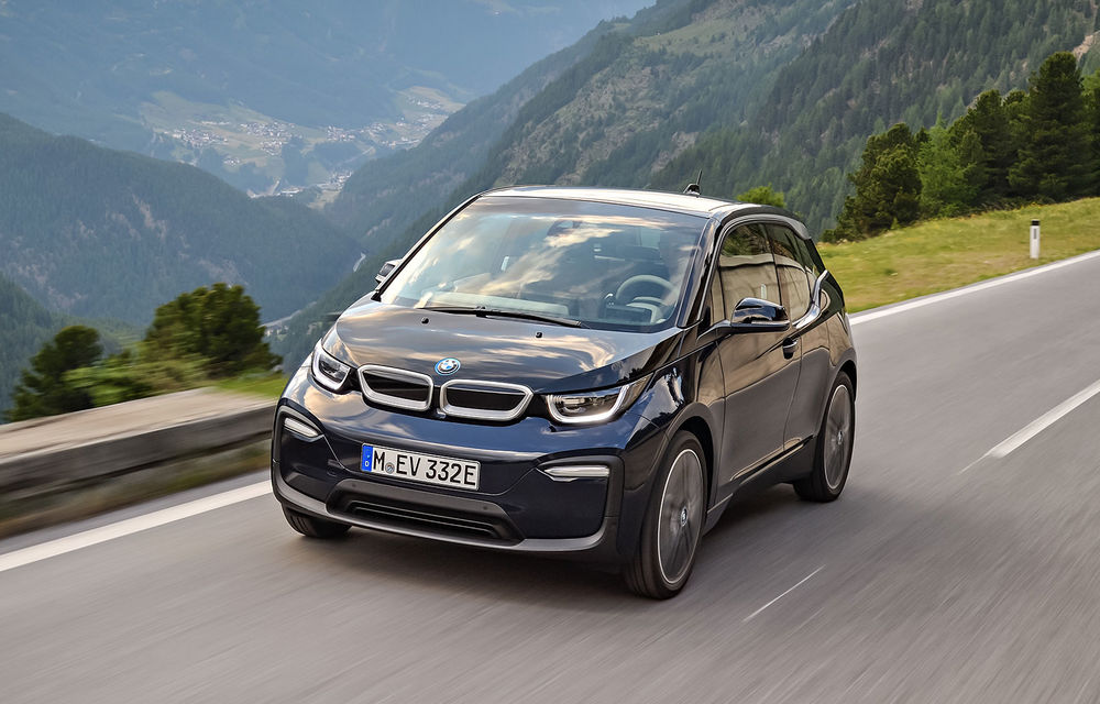 BMW i3, cea mai cumpărată mașină electrică din România: piața a crescut de 3 ori în ultimul an - Poza 1