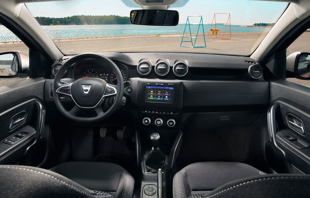 După noul Dacia Duster, facem cunoștință cu noul Renault Duster: modificări estetice, aeratoare noi la interior și motorizări ușor diferite - Poza 10