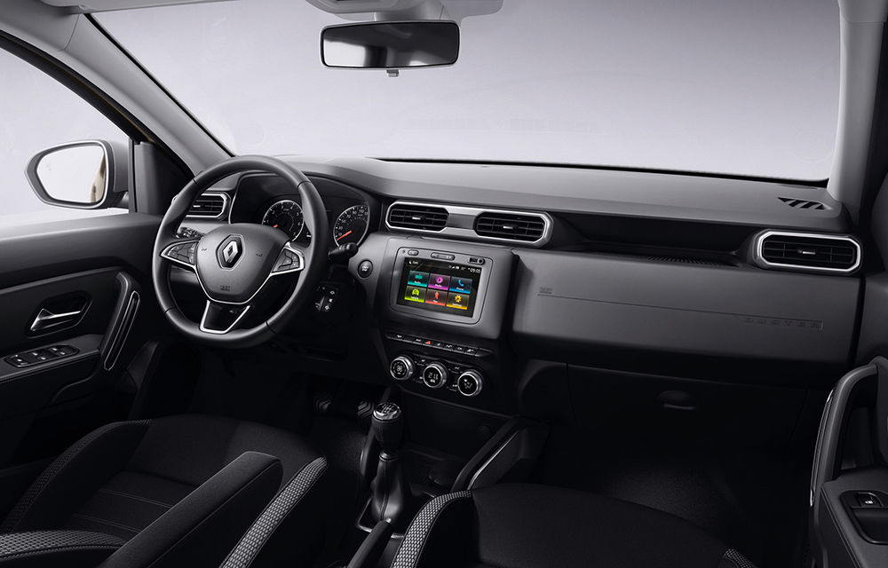 După noul Dacia Duster, facem cunoștință cu noul Renault Duster: modificări estetice, aeratoare noi la interior și motorizări ușor diferite - Poza 14