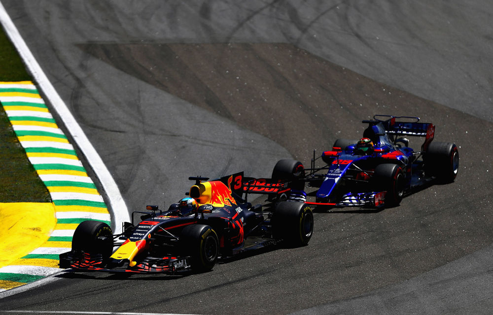 Red Bull: &quot;Ricciardo este cel mai bun pilot la depășiri din Formula 1&quot; - Poza 1