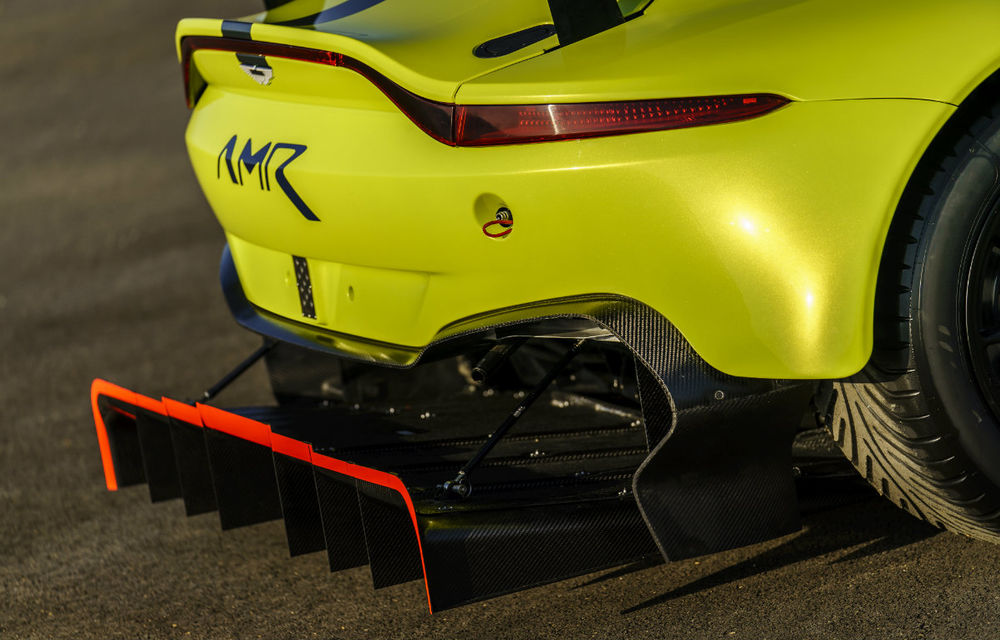 Aston Martin lansează noul Vantage GTE: motor V8 biturbo și elemente aerodinamice speciale - Poza 4
