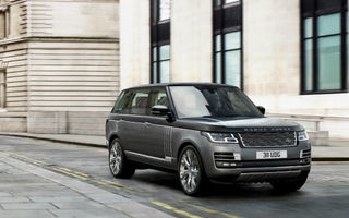 O nouă definiție a luxului: primele imagini cu Range Rover SVAutobiography facelift