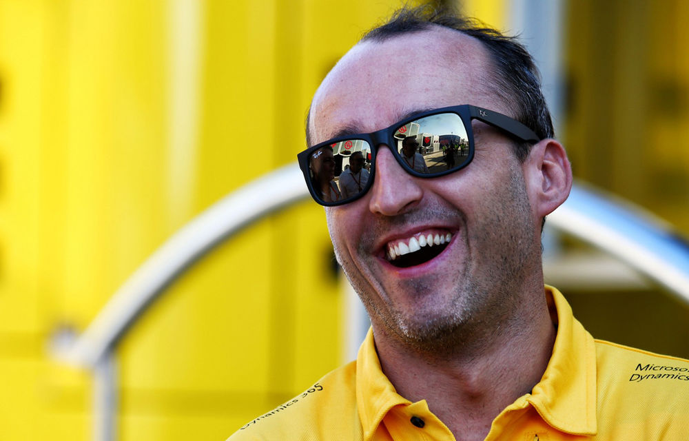 Mercedes: &quot;Kubica are prima șansă să concureze pentru Williams în 2018&quot; - Poza 1