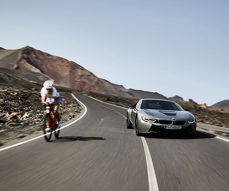 BMW i8 facelift și i8 Roadster: mai multă putere, autonomie mai mare și consum redus - Poza 28