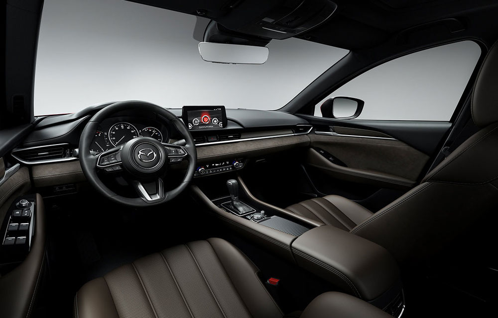 Mazda6 primește îmbunătățiri noi: design ușor revizuit și modificări în ceea ce privește comportamentul dinamic - Poza 18