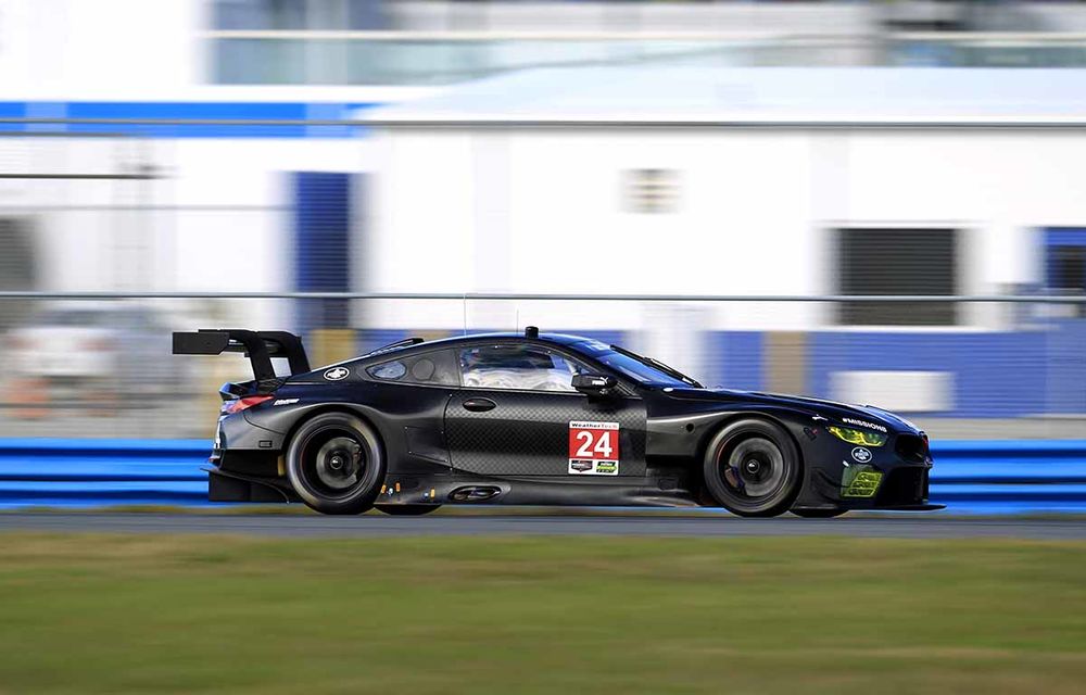 BMW continuă testele cu M8 GTE: modelul bavarezilor și-a încordat mușchii pe circuitul de la Daytona - Poza 5