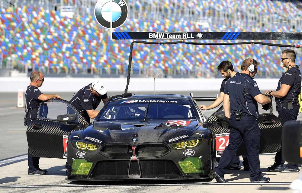 BMW continuă testele cu M8 GTE: modelul bavarezilor și-a încordat mușchii pe circuitul de la Daytona - Poza 13