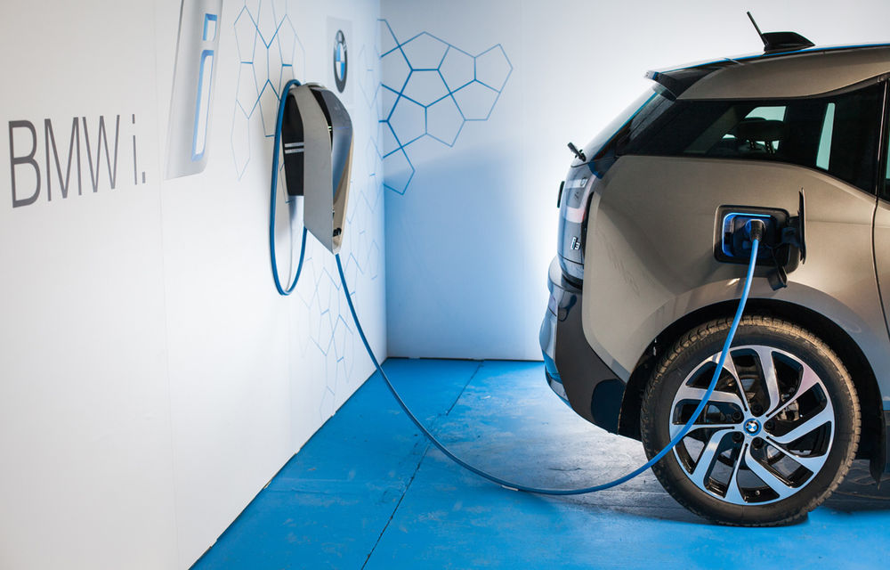 BMW instalează două stații de încărcare pentru mașini electrice la Băneasa Shopping City: acces gratuit non-stop - Poza 10