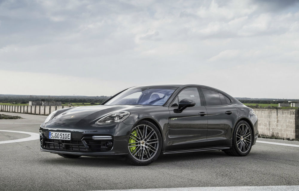 Clienții caută alternativa la motoarele tradiționale: 60% din noile modele Porsche Panamera vândute în Europa au propulsie hibridă - Poza 1
