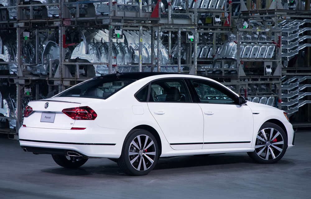 Volkswagen Passat GT: modelul german primește o versiune sportivă pentru clienții din Statele Unite - Poza 5