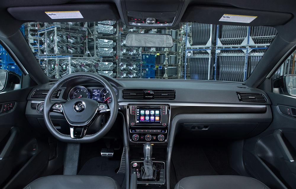 Volkswagen Passat GT: modelul german primește o versiune sportivă pentru clienții din Statele Unite - Poza 16
