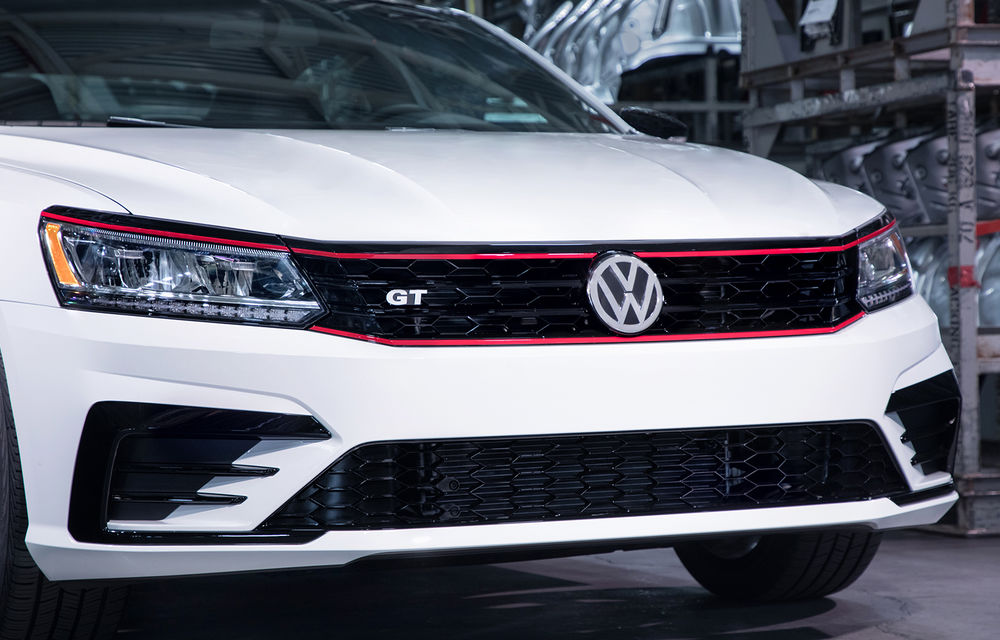 Volkswagen Passat GT: modelul german primește o versiune sportivă pentru clienții din Statele Unite - Poza 10