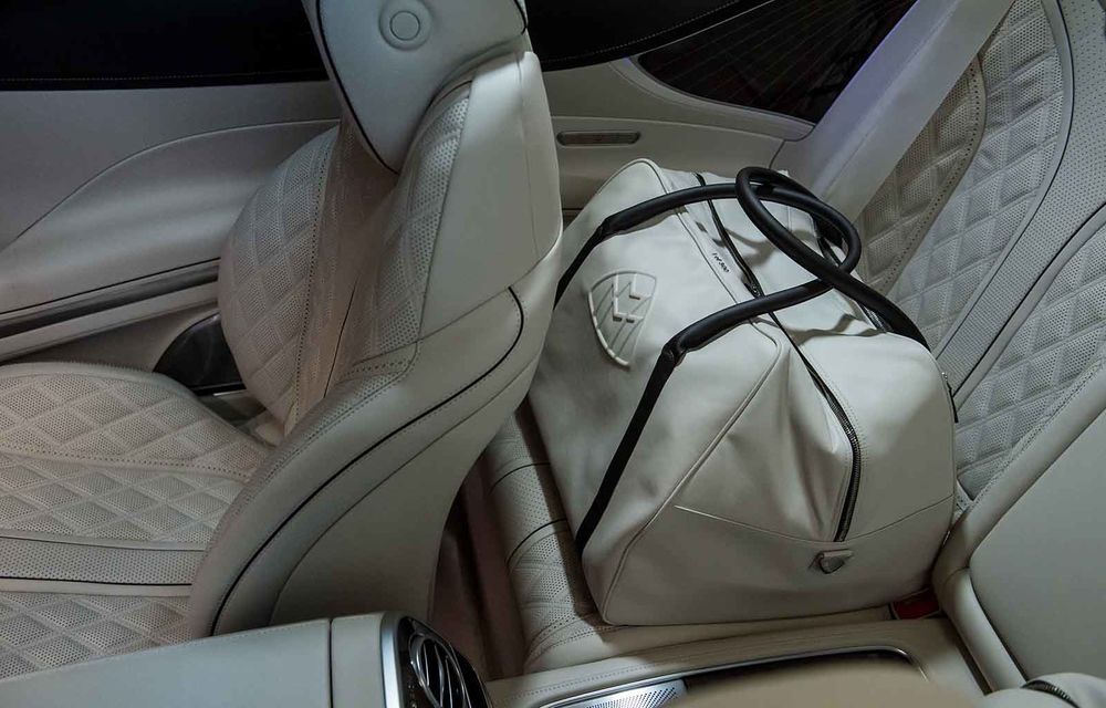 Un Mercedes-Maybach S650 Cabriolet poate fi admirat în cadrul galeriei Țiriac Collection: seria limitată la 300 de exemplare integrează un V12 de 630 CP - Poza 7