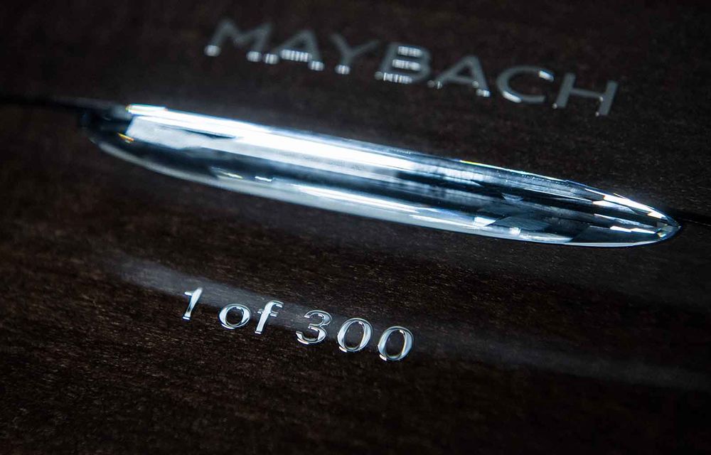 Un Mercedes-Maybach S650 Cabriolet poate fi admirat în cadrul galeriei Țiriac Collection: seria limitată la 300 de exemplare integrează un V12 de 630 CP - Poza 9