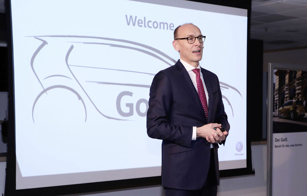 Producția lui Volkswagen Golf 8 începe în iunie 2019: prima schiță cu noua generație - Poza 2