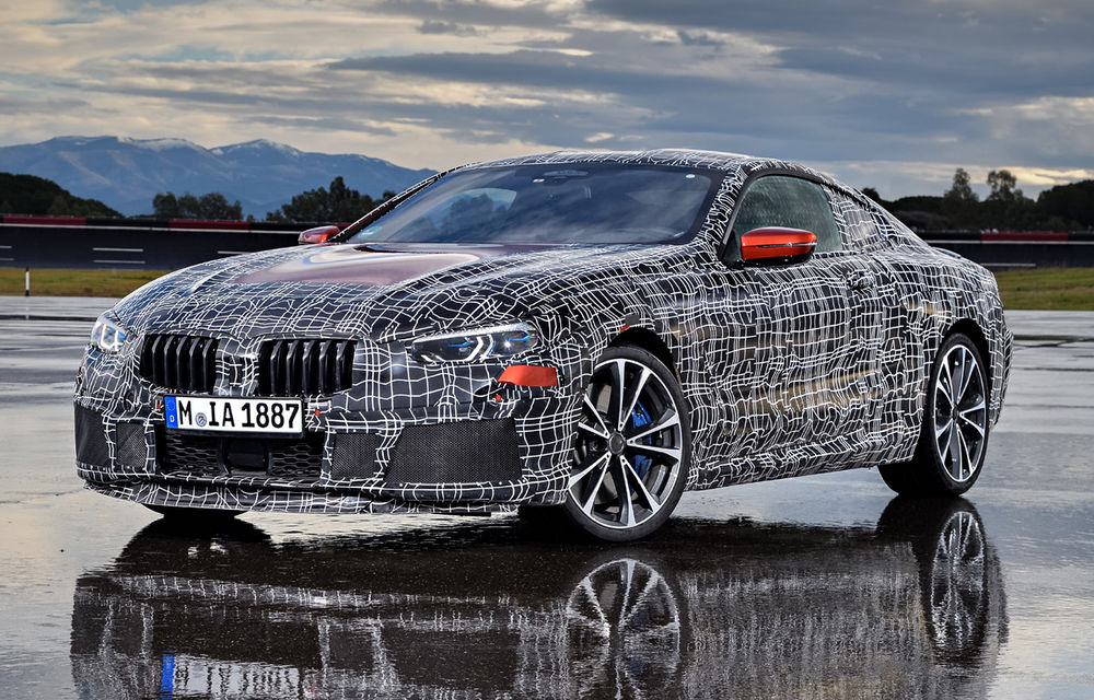 Primele imagini cu BMW Seria 8 Coupe: un prototip camuflat a fost testat pe un circuit din Italia - Poza 1