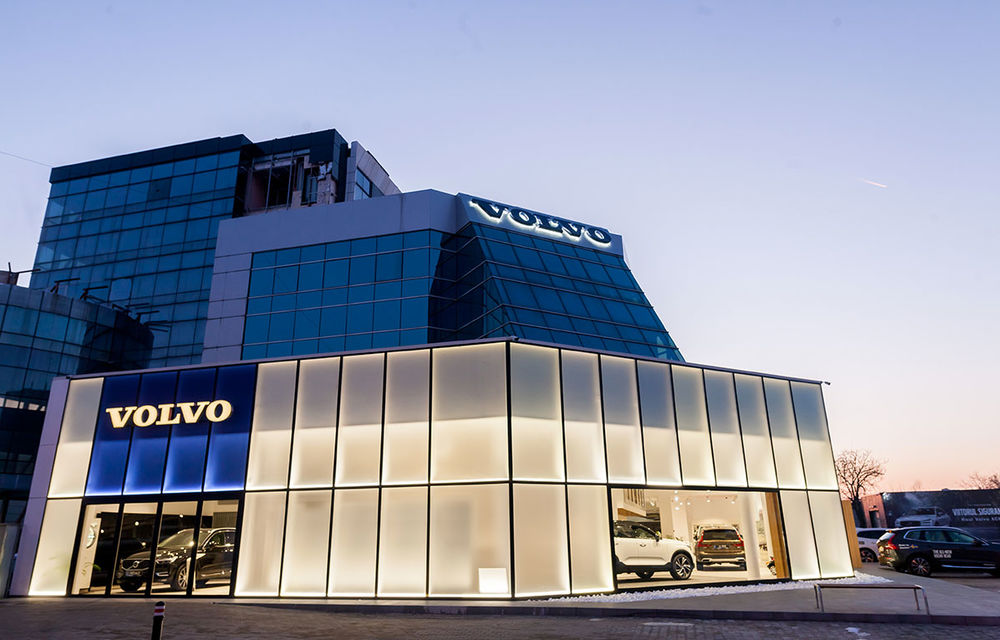 Reconstruit la standarde nordice: cel mai mare dealer Volvo din România a investit un milion de euro în noul showroom de lângă București - Poza 14