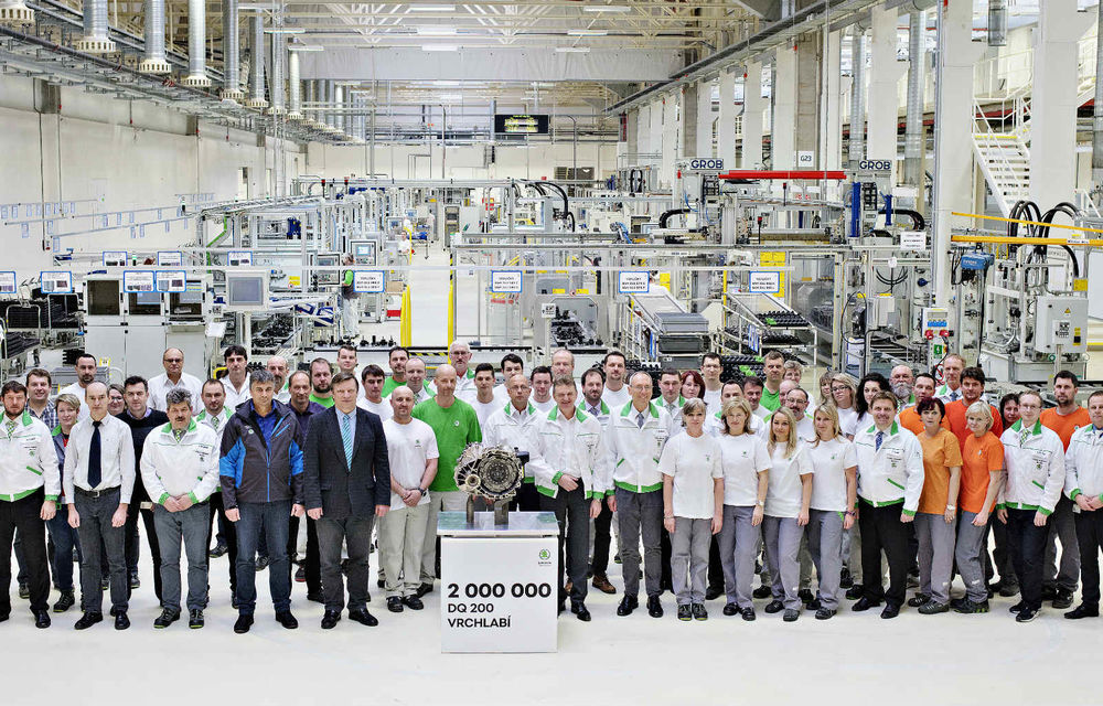 Skoda a produs 2 milioane de transmisii DSG cu șapte trepte în cadrul fabricii din Vrchlabi: cehii asamblează zilnic 2.200 de unități - Poza 1