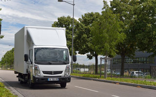 Renault Trucks va începe să vândă vehicule comerciale electrice de anul viitor: modele precum Renault Maxity vor fi produse în Franța