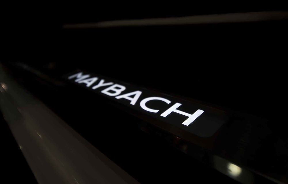 Un Mercedes-Maybach G650 Landaulet a ajuns în România: exemplarul poate fi admirat în cadrul galeriei Țiriac Collection - Poza 12