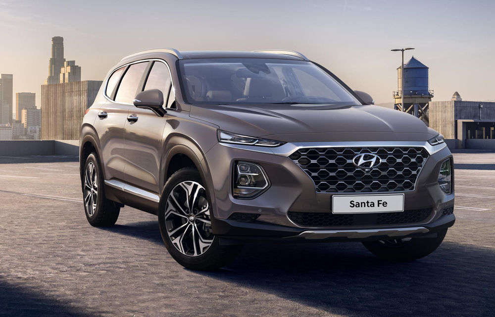 Primele imagini cu noua generație Hyundai Santa Fe: SUV-ul împrumută elemente de design de la Kona - Poza 1