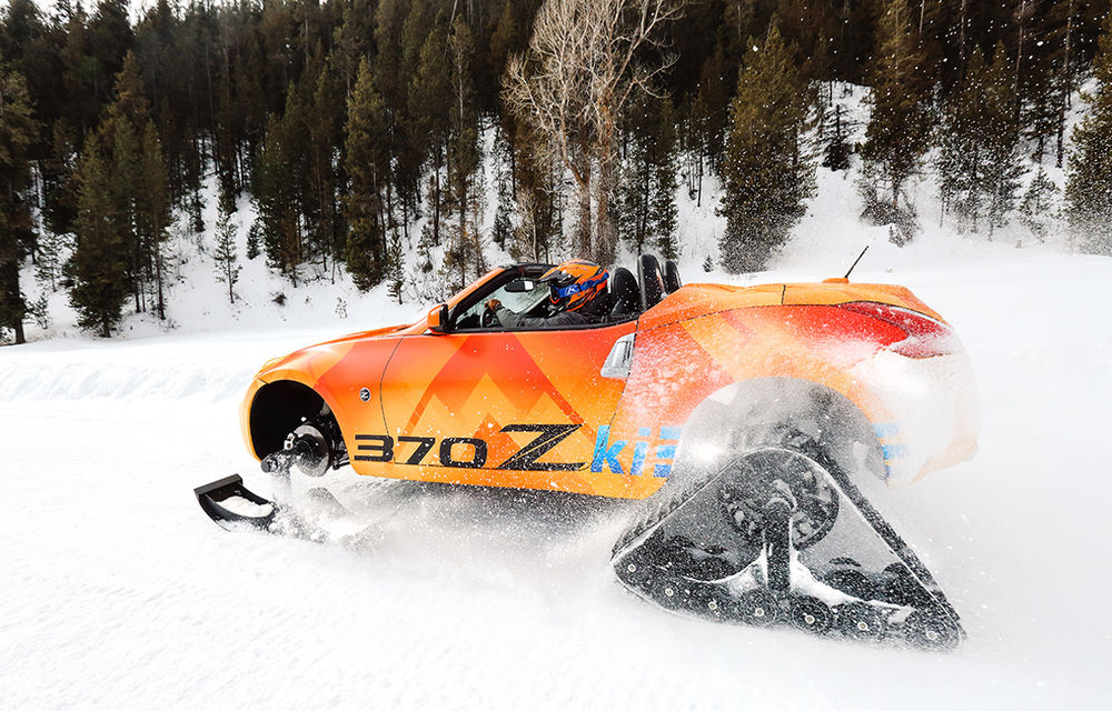 Nissan 370Z Roadster, transformat în snowmobil: sportiva japoneză primește o versiune specială pentru pârtiile de schi - Poza 6
