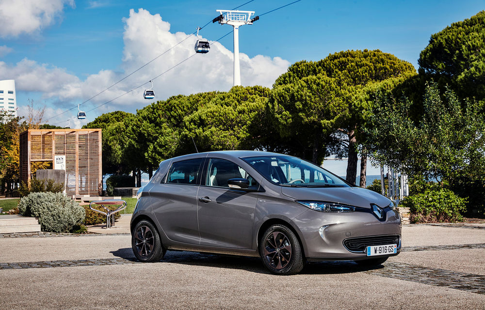 Renault Zoe ar putea veni la Geneva într-o variantă mai puternică: motorul electric al compactei franceze ar urma să primească 16 CP în plus - Poza 1
