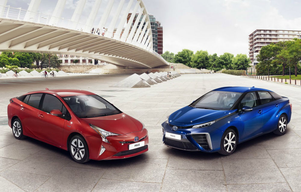 Toyota caută soluții pentru folosirea bateriilor uzate de pe Prius: proiect pentru stocarea energiei eoliene sau solare - Poza 1