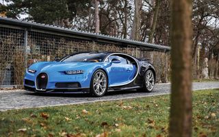 Un exemplar Bugatti Chiron a fost vândut cu 3.2 milioane de euro la o licitație: hipercarul are sub 1.000 de kilometri la bord