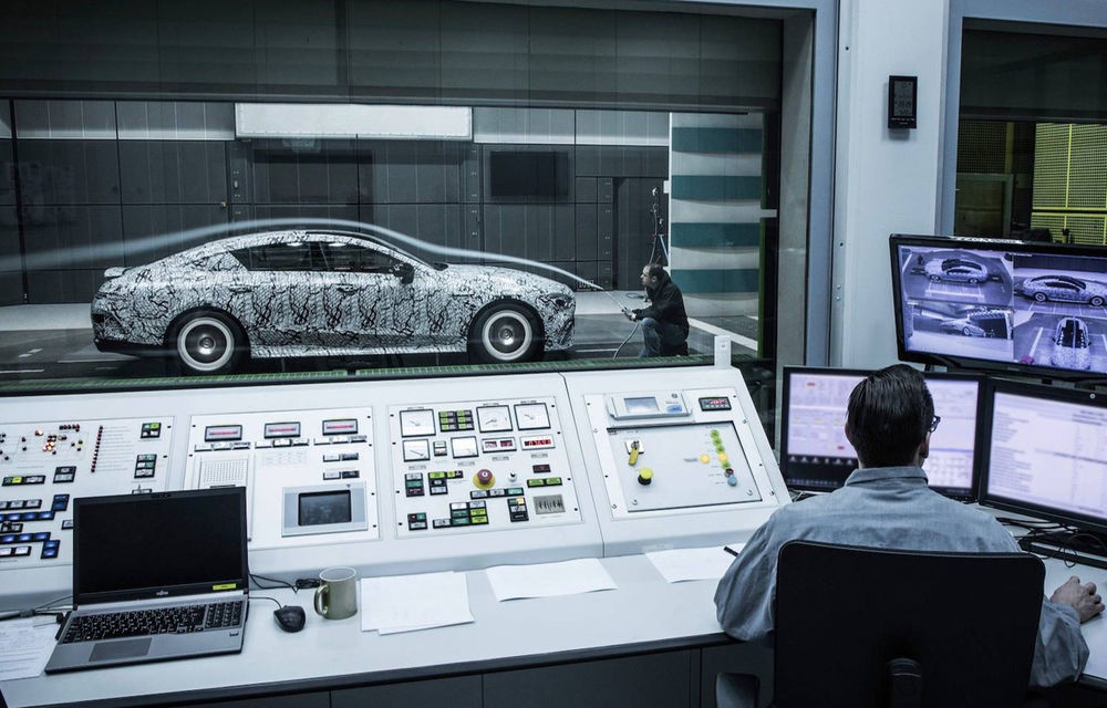 Imagini camuflate cu Mercedes-AMG GT Coupe: noul model de performanță, testat în tunelul de vânt - Poza 3