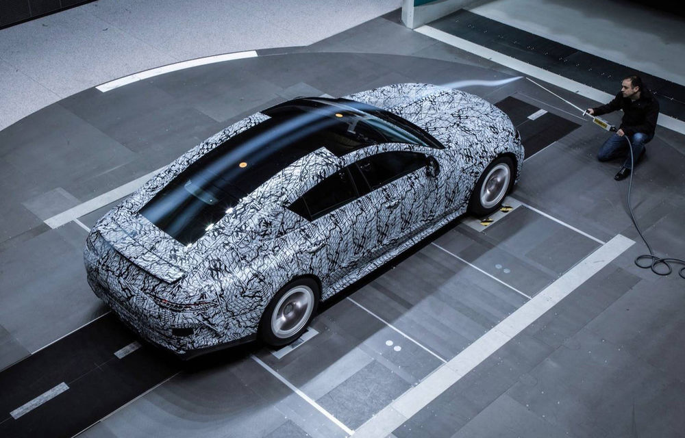 Imagini camuflate cu Mercedes-AMG GT Coupe: noul model de performanță, testat în tunelul de vânt - Poza 2