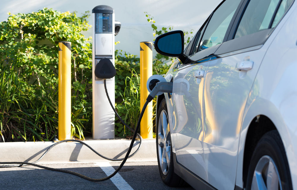 Promisiunile Guvernului: peste 1.000 de stații de încărcare/ alimentare pentru mașinile electrice și cele care folosesc gaz natural comprimat vor fi instalate în țară, până în 2020 - Poza 1