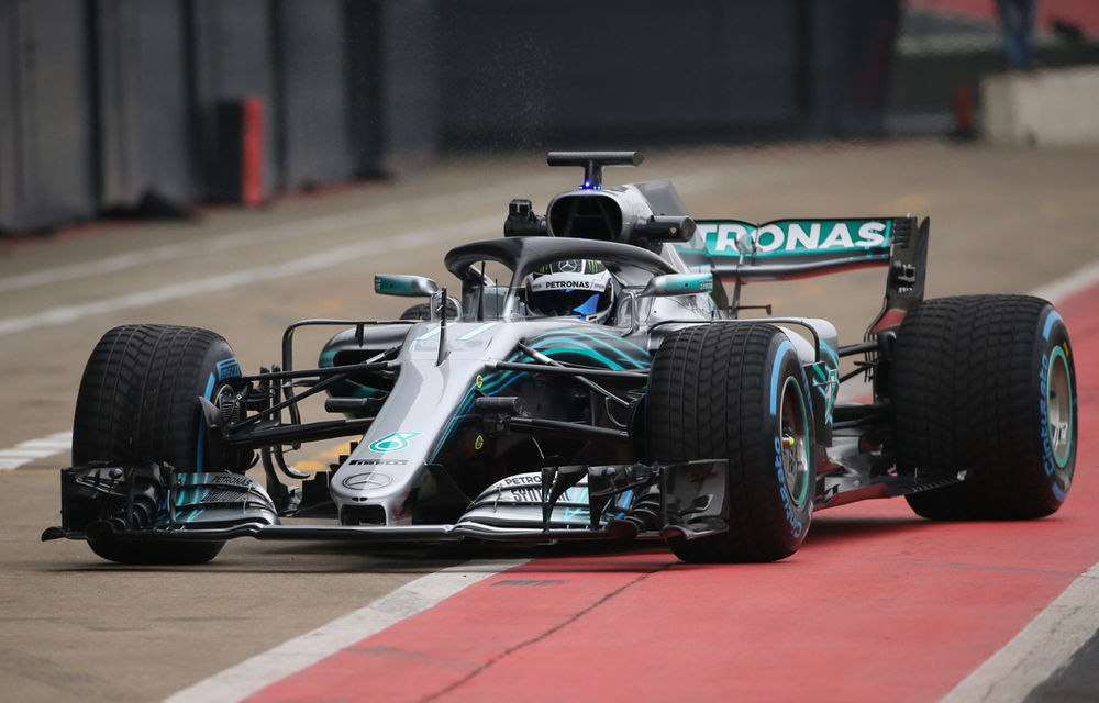 Mercedes a prezentat noul monopost pentru sezonul 2018: Hamilton, convins că va semna noul contract în martie - Poza 2