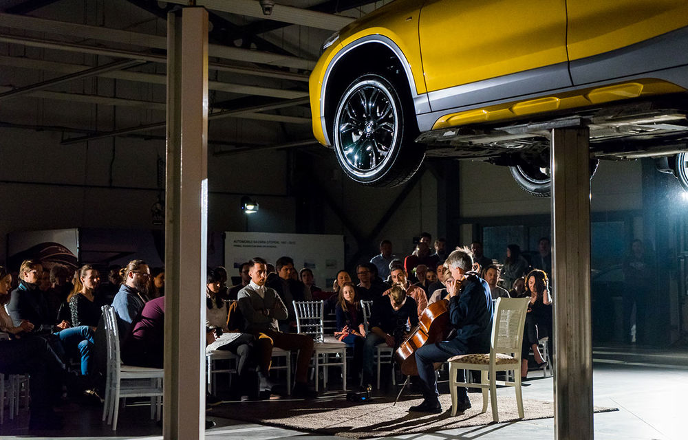 Nonconformism clasic: BMW X2, prezentat în România într-un concert de violoncel organizat în service - Poza 4