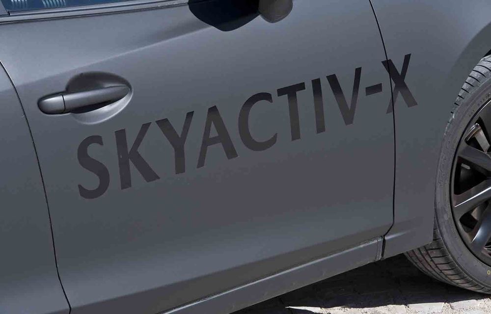 Am condus prototipul viitorului Mazda 3: povestea Skyactiv-X, motorul pe benzină cu consum de diesel - Poza 27