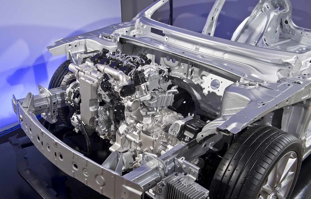 Am condus prototipul viitorului Mazda 3: povestea Skyactiv-X, motorul pe benzină cu consum de diesel - Poza 30