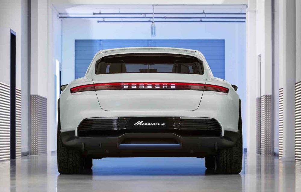 Porsche Mission E Cross Turismo: concept electric cu peste 600 CP și cu abilități în off-road - Poza 3