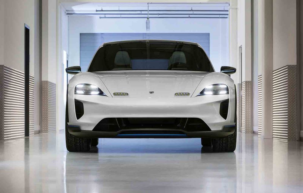 Porsche Mission E Cross Turismo: concept electric cu peste 600 CP și cu abilități în off-road - Poza 2