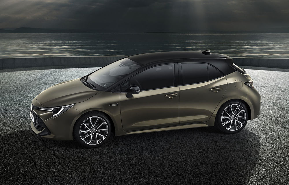 Noua generație Auris revoluționează gama Toyota: două versiuni hibride, una de 122, cealaltă de 180 CP - Poza 1