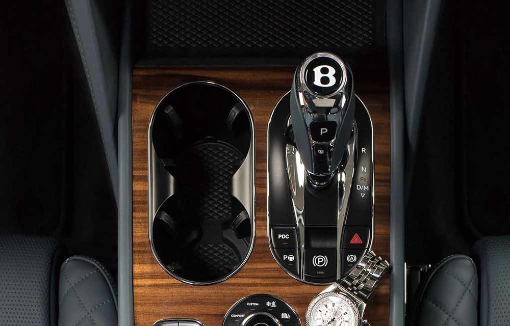 Divizia Mulliner oferă o casetă de valori pentru Bentley Bentayga: accesul se realizează pe baza amprentei digitale - Poza 7