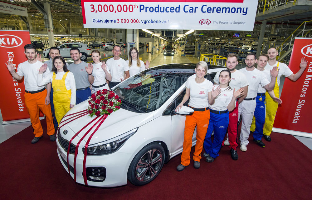 Kia aniversează 3 milioane de mașini produse în Europa: Sportage și Cee'd sunt principalele modele fabricate la uzină din Slovacia - Poza 1