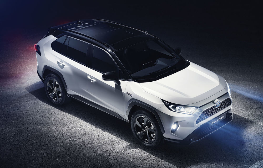 Noua generație Toyota RAV4 debutează la New York: design agresiv și performanță sporită în off-road - Poza 2