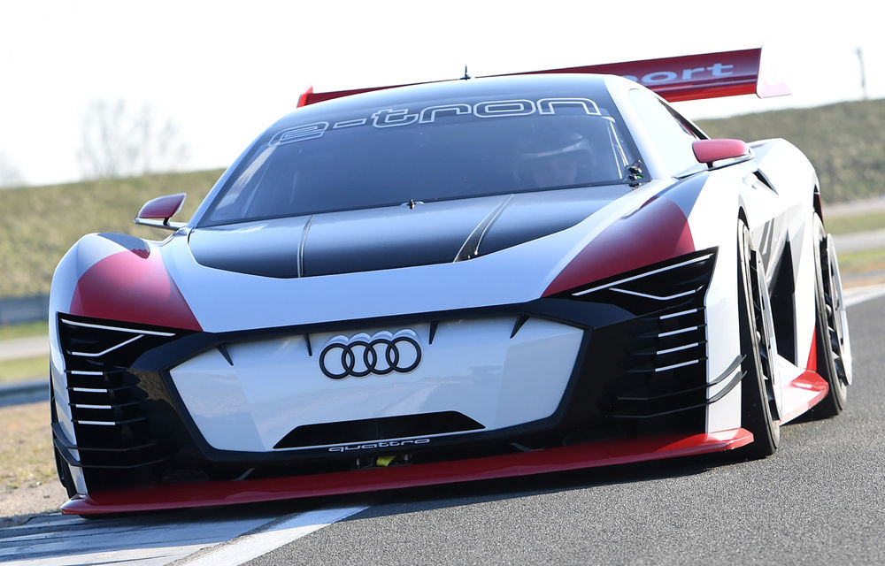 De pe Playstation 4 pe circuitul de curse: Audi e-tron Vision Gran Turismo va fi taxiul oficial a competiției Formula E - Poza 1