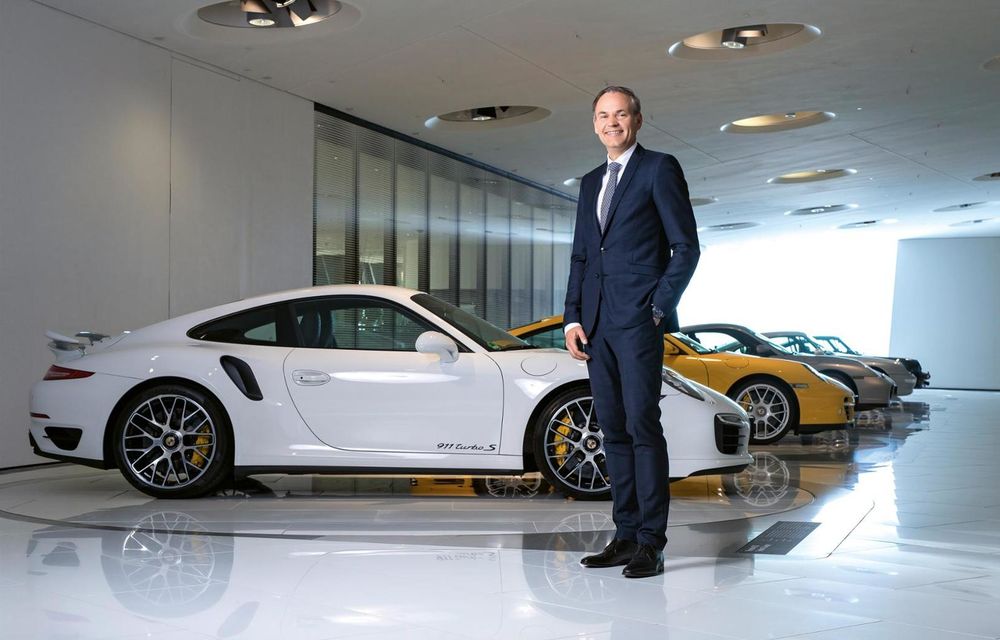 Porsche ar putea vinde doar mașini electrice după 2030: “Este absurd să ne gândim acum la dispariția motoarelor tradiționale” - Poza 1