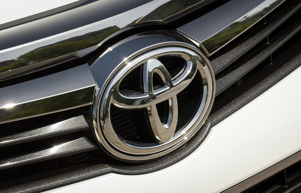 Toyota România a chemat în service peste 1.600 de mașini: probleme la modelele echipate cu airbag Takata - Poza 1